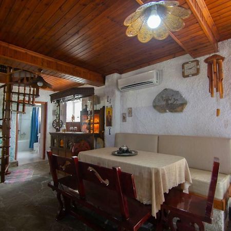 Traditional Village House Meson Yerakarion Exterior photo