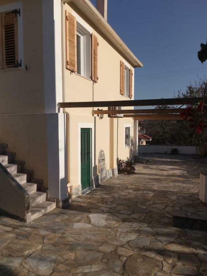 Traditional Village House Meson Yerakarion Exterior photo