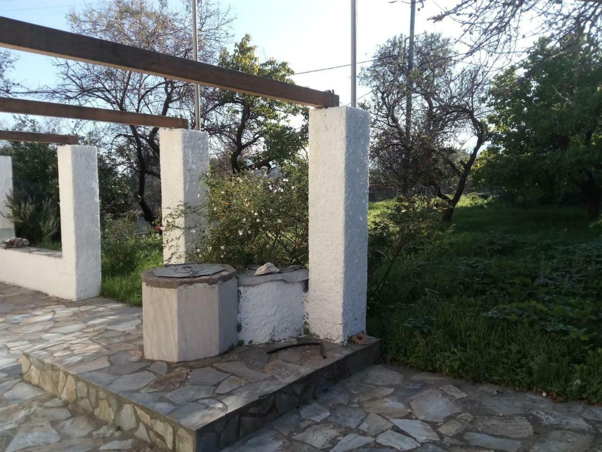 Traditional Village House Meson Yerakarion Exterior photo